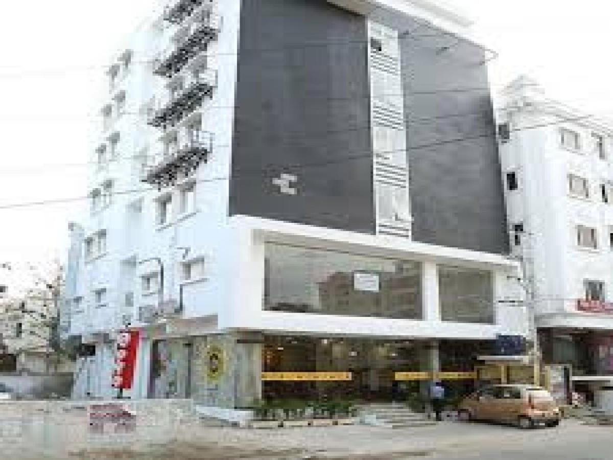 La Riviera Suites Madhapur Hyderabad Exterior foto